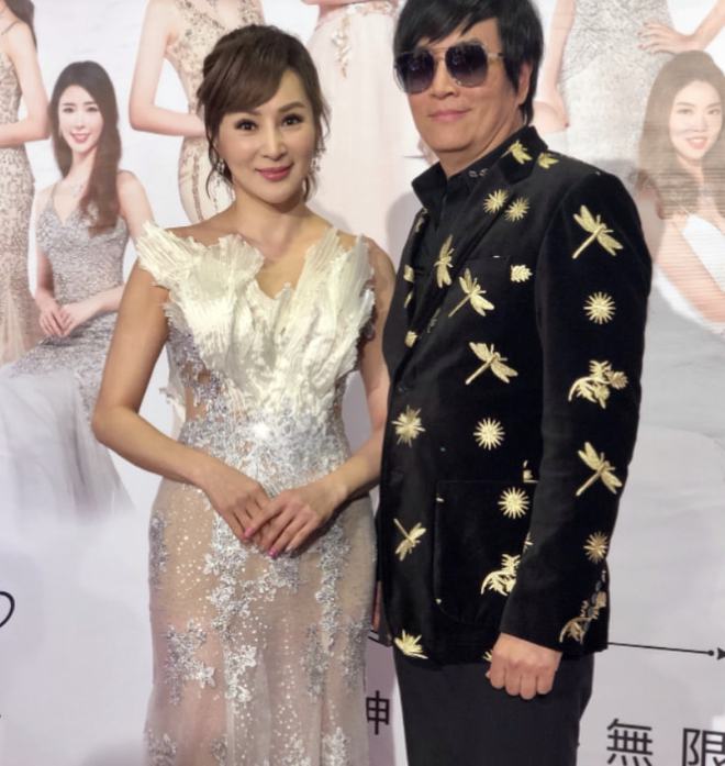 盘点那些健身明星_健身明星男发型图片_50岁健身的男明星