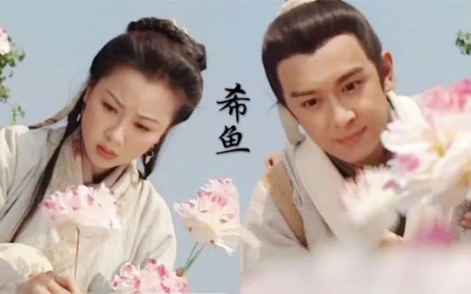 健身明星男发型图片_盘点那些健身明星_50岁健身的男明星