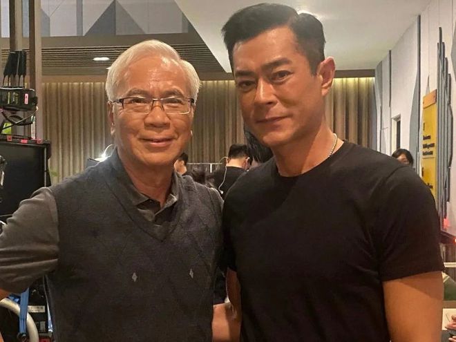 50岁健身的男明星_健身明星男发型图片_盘点那些健身明星