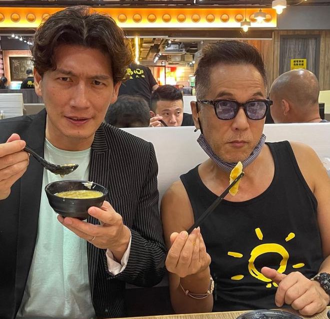 健身明星男发型图片_50岁健身的男明星_盘点那些健身明星