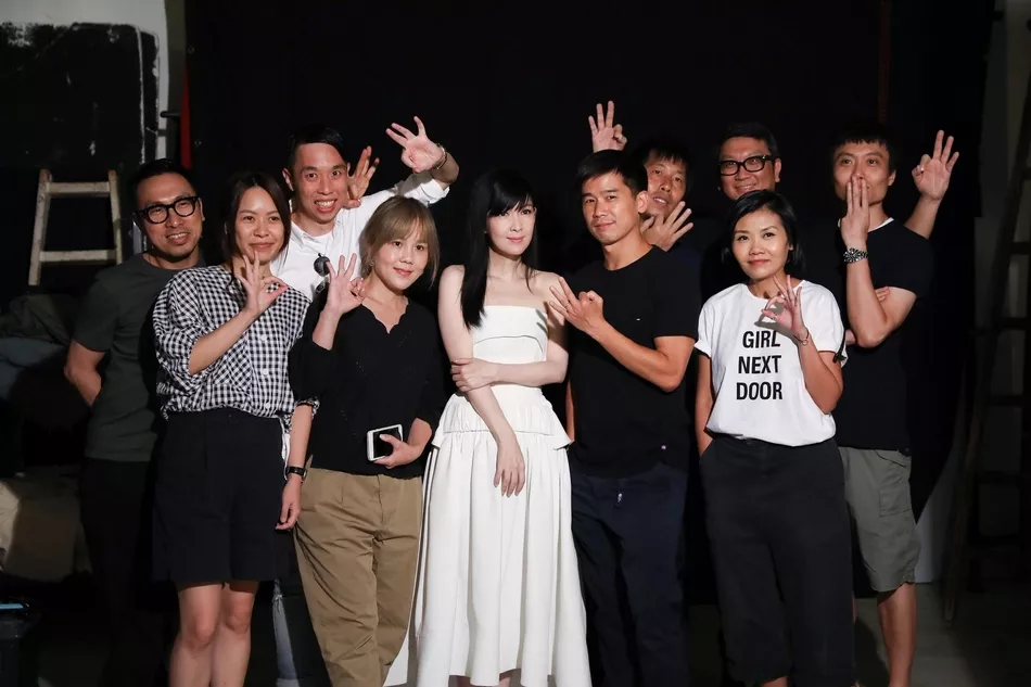 健身明星男图片_50岁健身的男明星_健身明星男发型图片