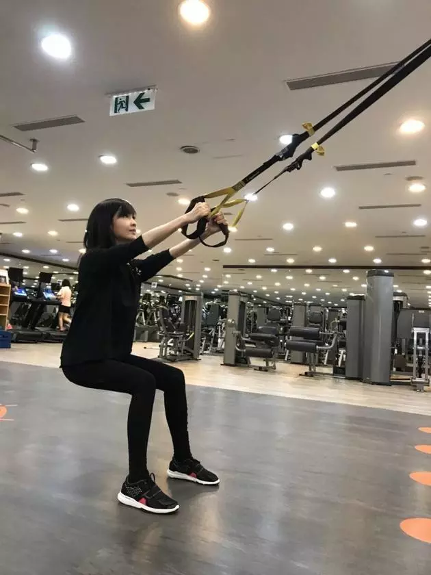 健身明星男图片_健身明星男发型图片_50岁健身的男明星