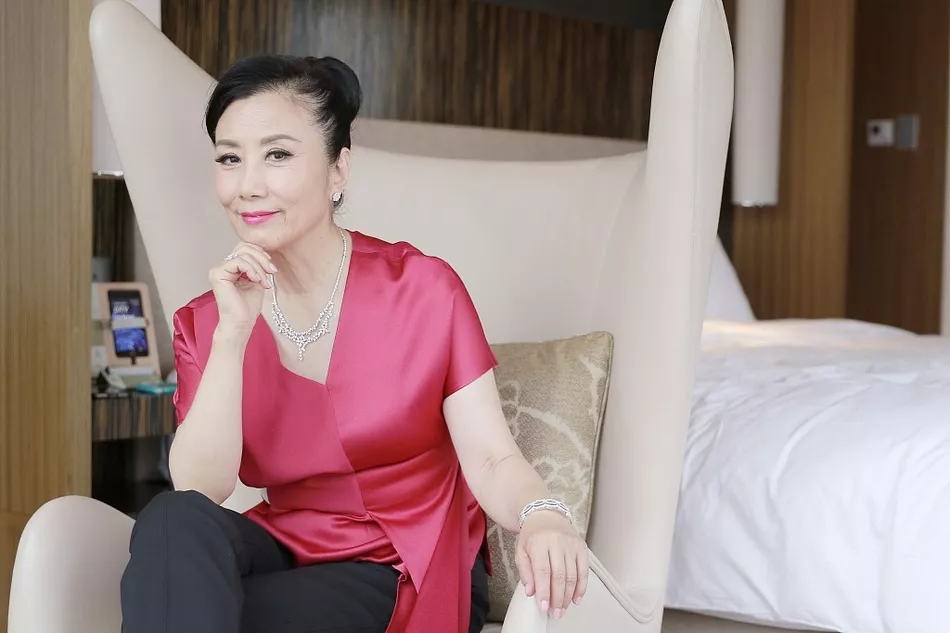 健身明星男图片_50岁健身的男明星_健身明星男发型图片