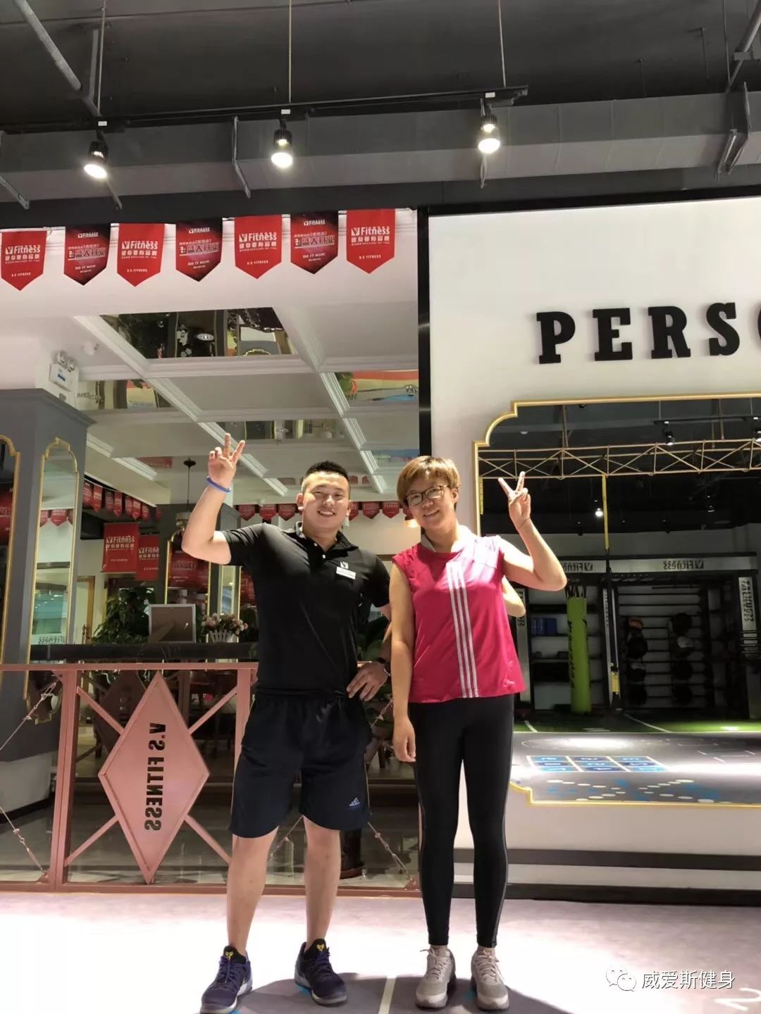 燃脂健身男明星_健身明星男燃脂图片_娱乐圈健身最好的男明星