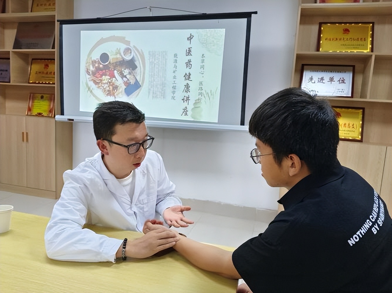 发热属于亚健康吗_属于亚健康状态的是发烧心悸_亚健康发烧