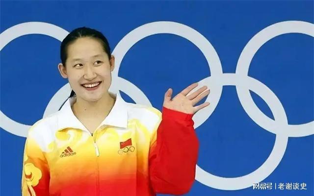 世界游泳冠军男的还是女的_游泳比赛世界冠军_游泳冠军女子